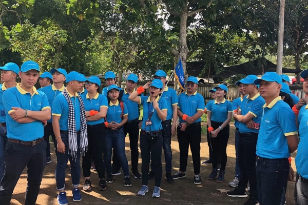 May nón đồng phục tân Uyên